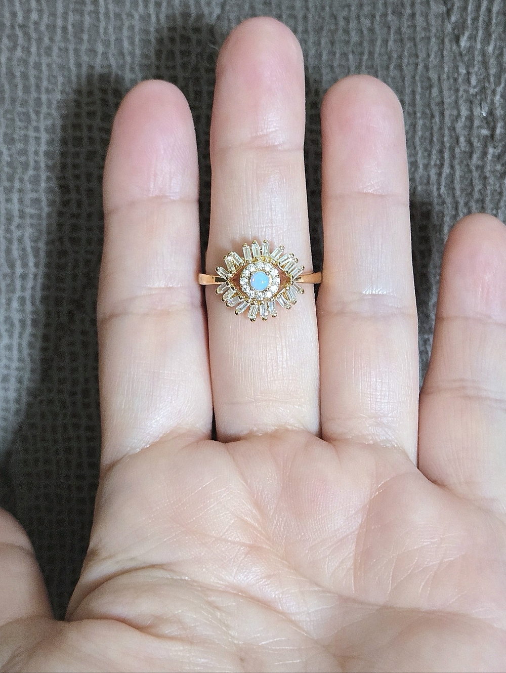 Rachel Zoe Evil Eye🧿 with Eyelashes Ring💍 - Picture 10 of 16